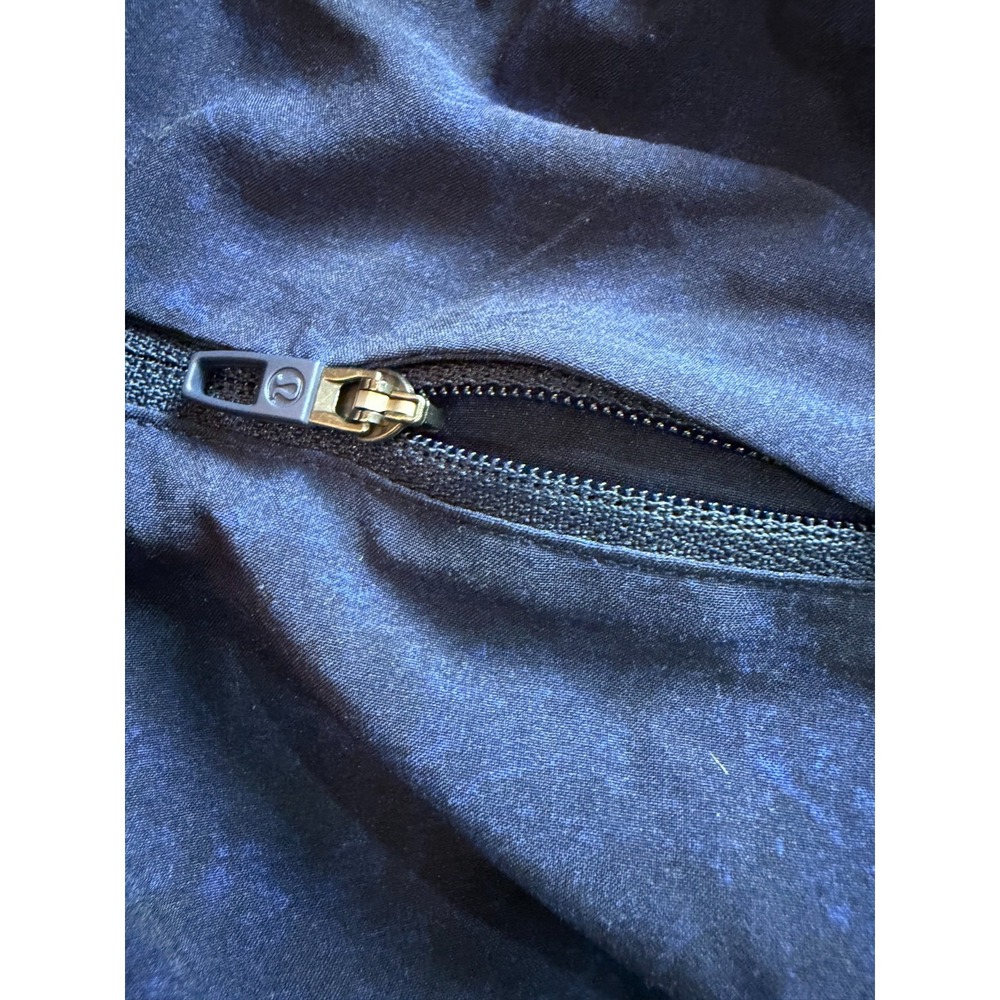Lululemon T.H.E. Linerless Shorts Mens XL Dark Blue Camo Drawstring Activewear - Picture 4 of 13